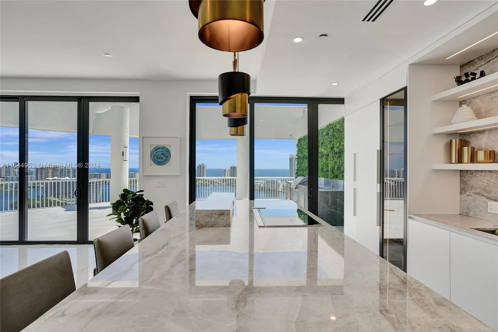 3000 Island Blvd # PH-4, Aventura, FL 33160 photo 11