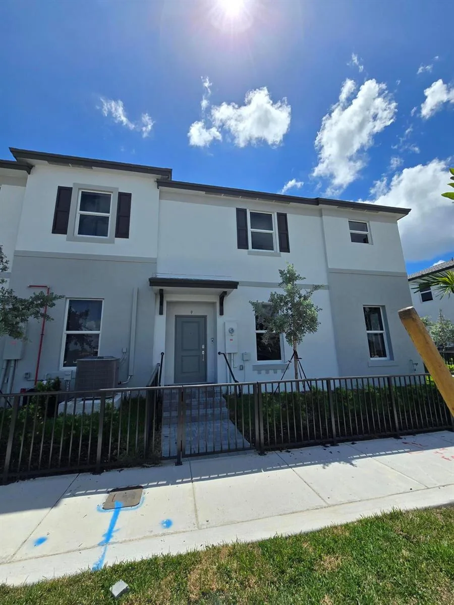 15671 SW 280th Street # UNIT 9, Homestead, FL 33032