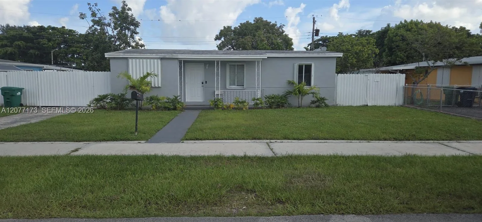 11285 SW 43rd St, Miami, FL 33165