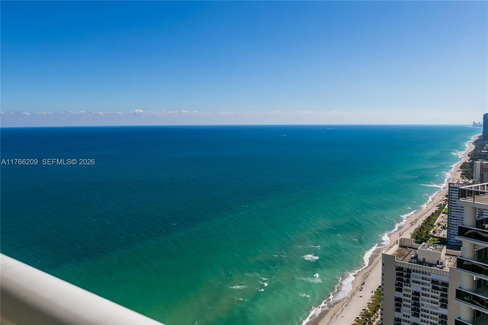 1830 S OCEAN DR # 4705, Hallandale Beach, FL 33009