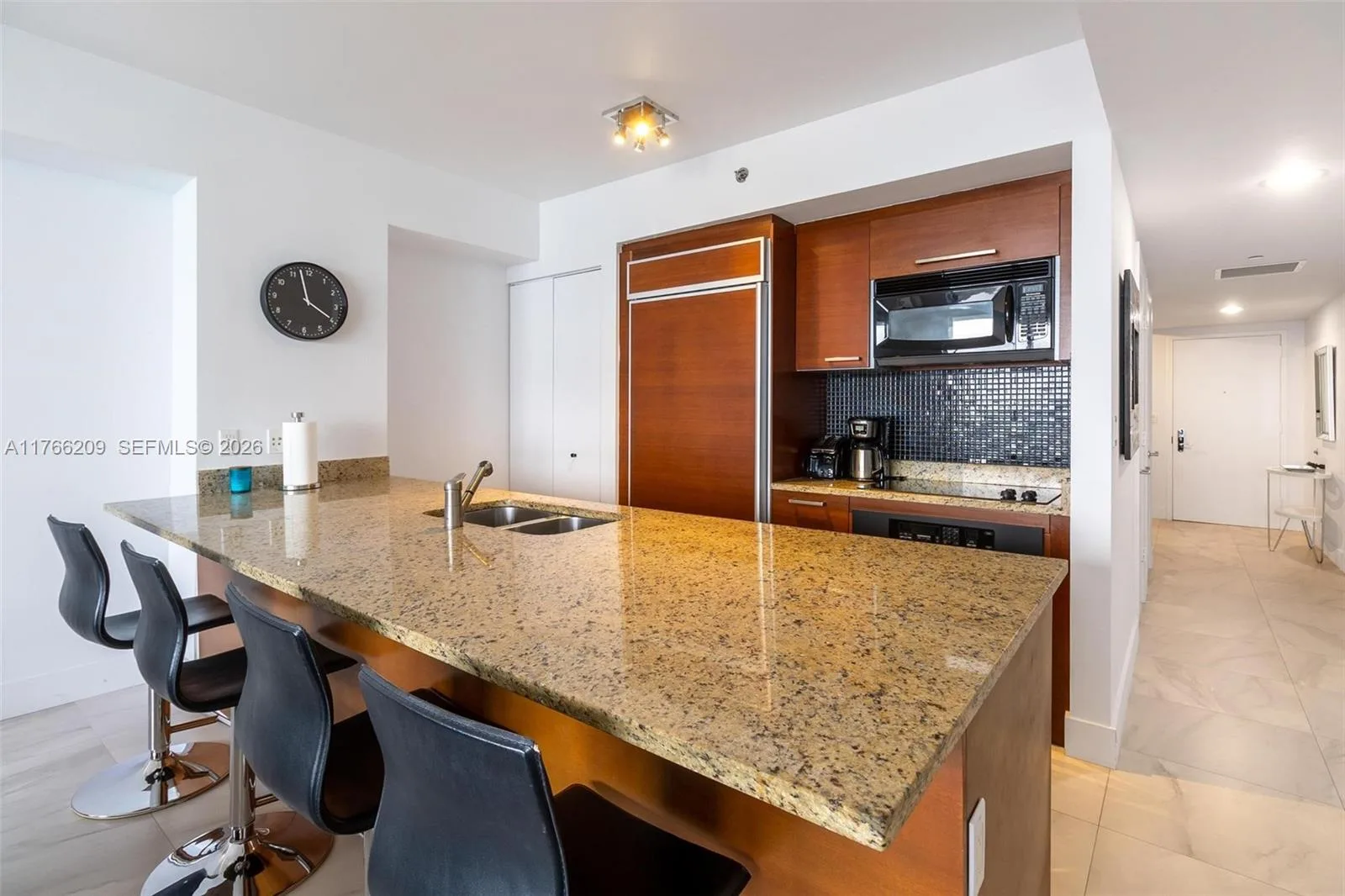1830 S OCEAN DR # 4705, Hallandale Beach, FL 33009 photo 2