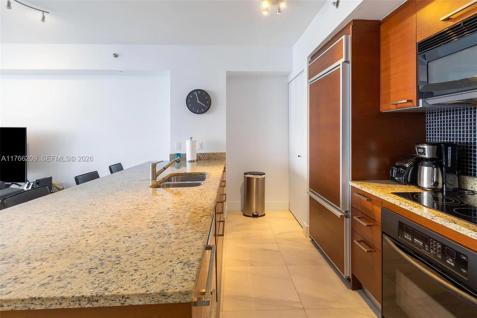 1830 S OCEAN DR # 4705, Hallandale Beach, FL 33009 photo 4