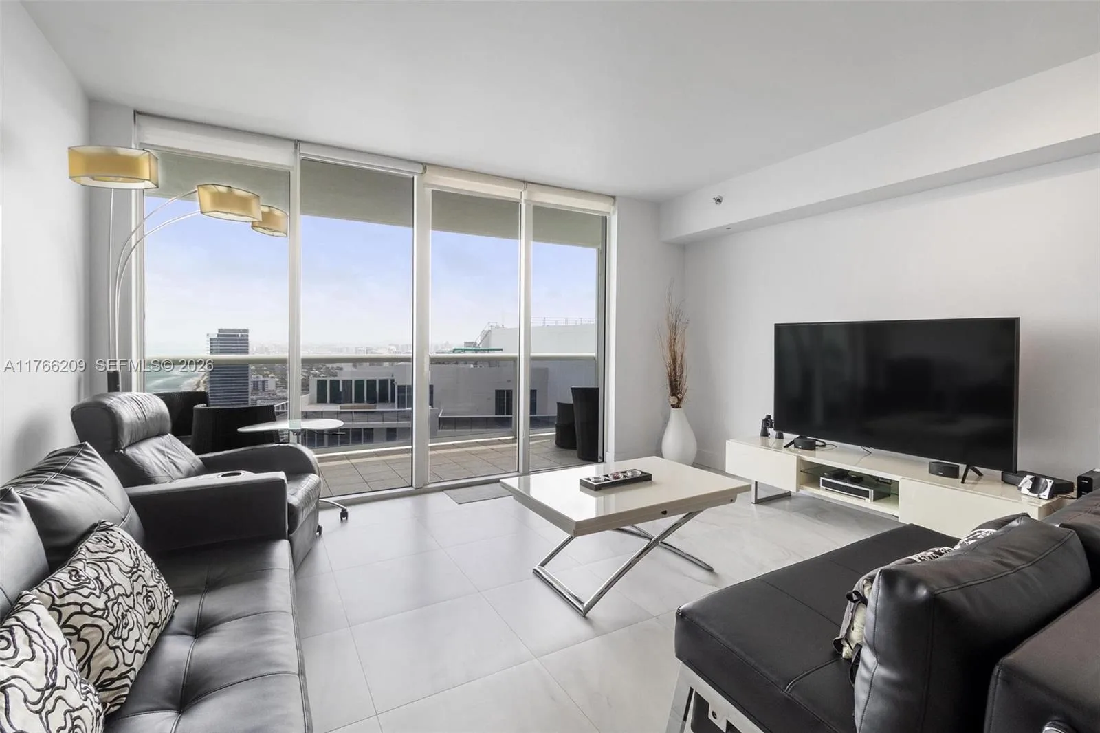 1830 S OCEAN DR # 4705, Hallandale Beach, FL 33009 photo 9