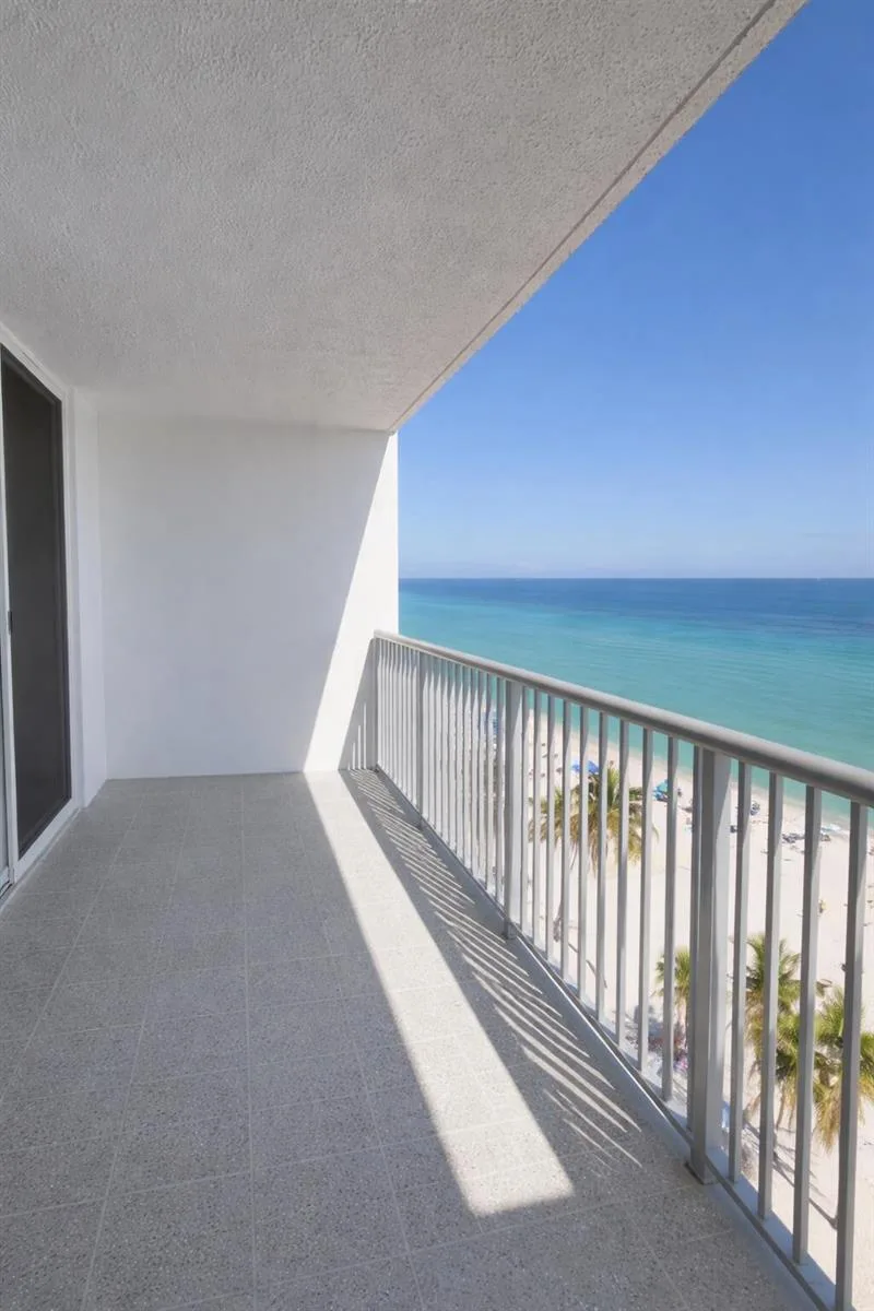 400 N Surf Road # 1105, Hollywood, FL 33019