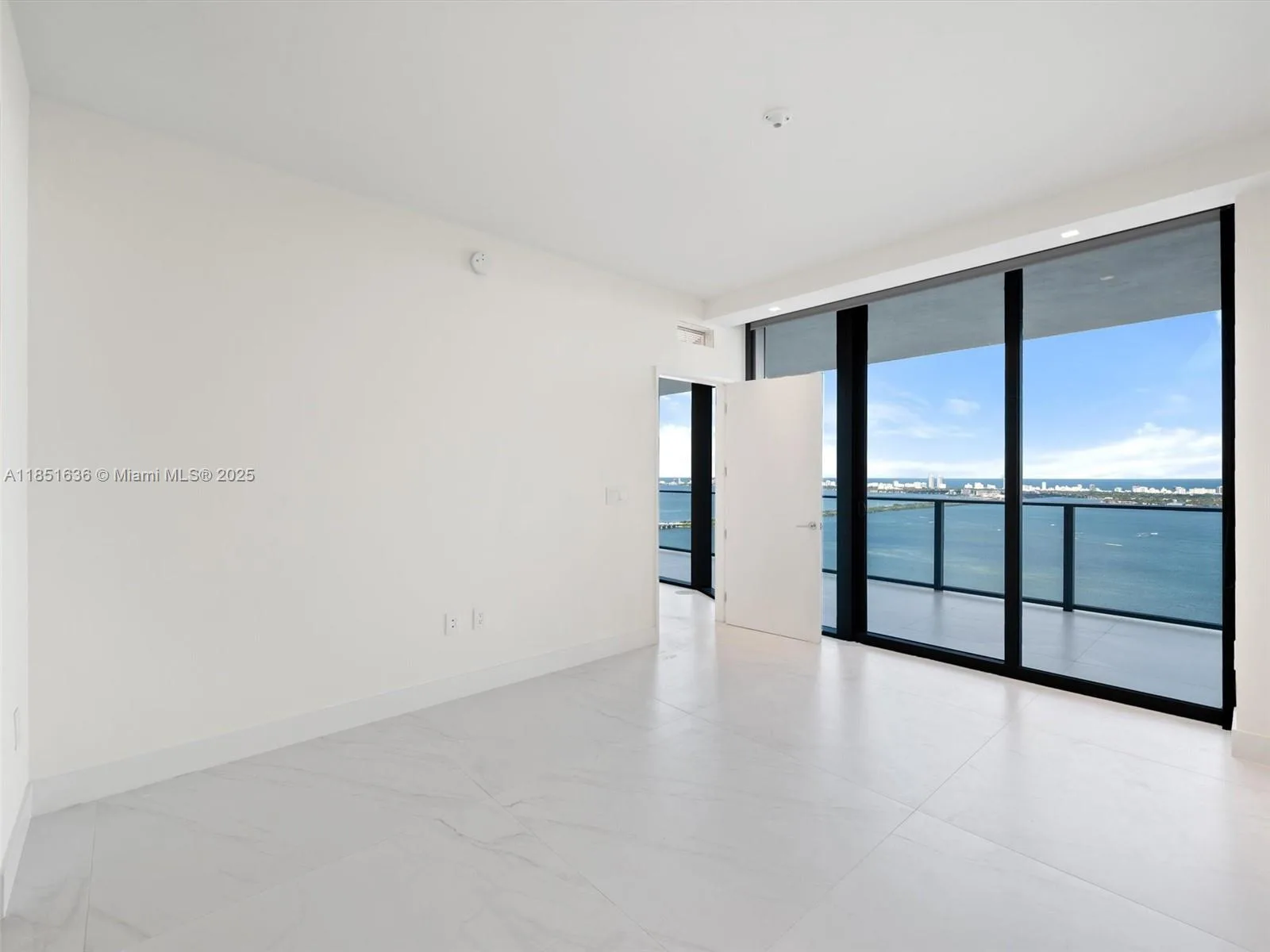 700 NE 24th St # 5105, Miami, FL 33137 photo 12