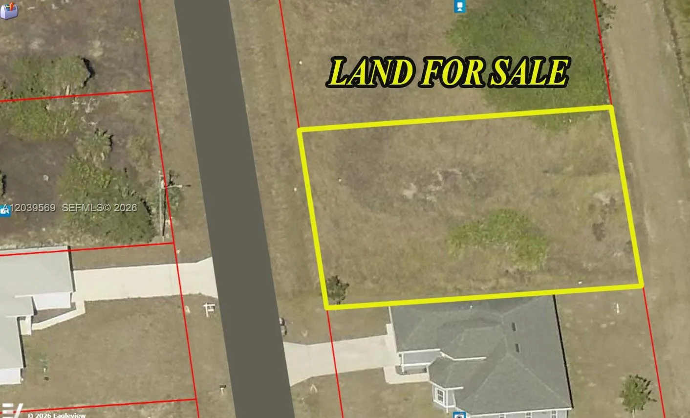 717 APRILE AVE S, Lehigh Acres, FL 33974