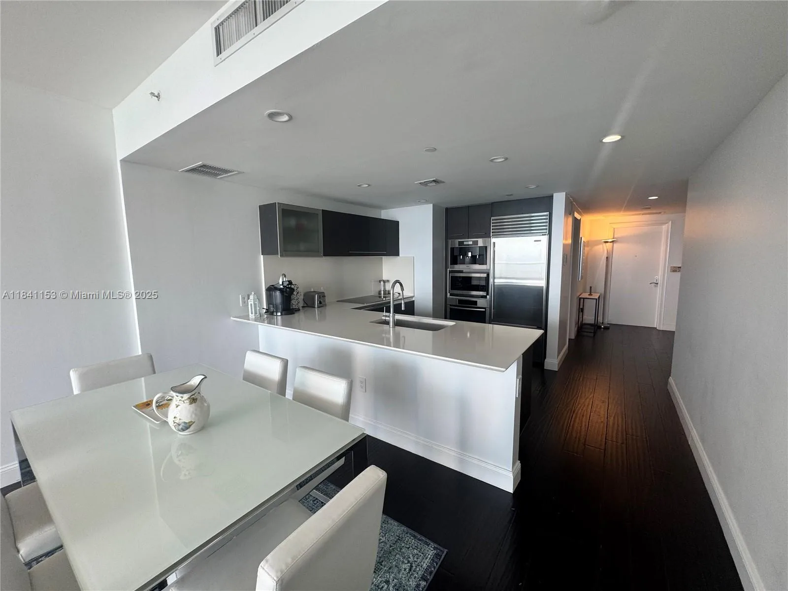 17001 Collins Ave # 1002, Sunny Isles Beach, FL 33160 photo 3