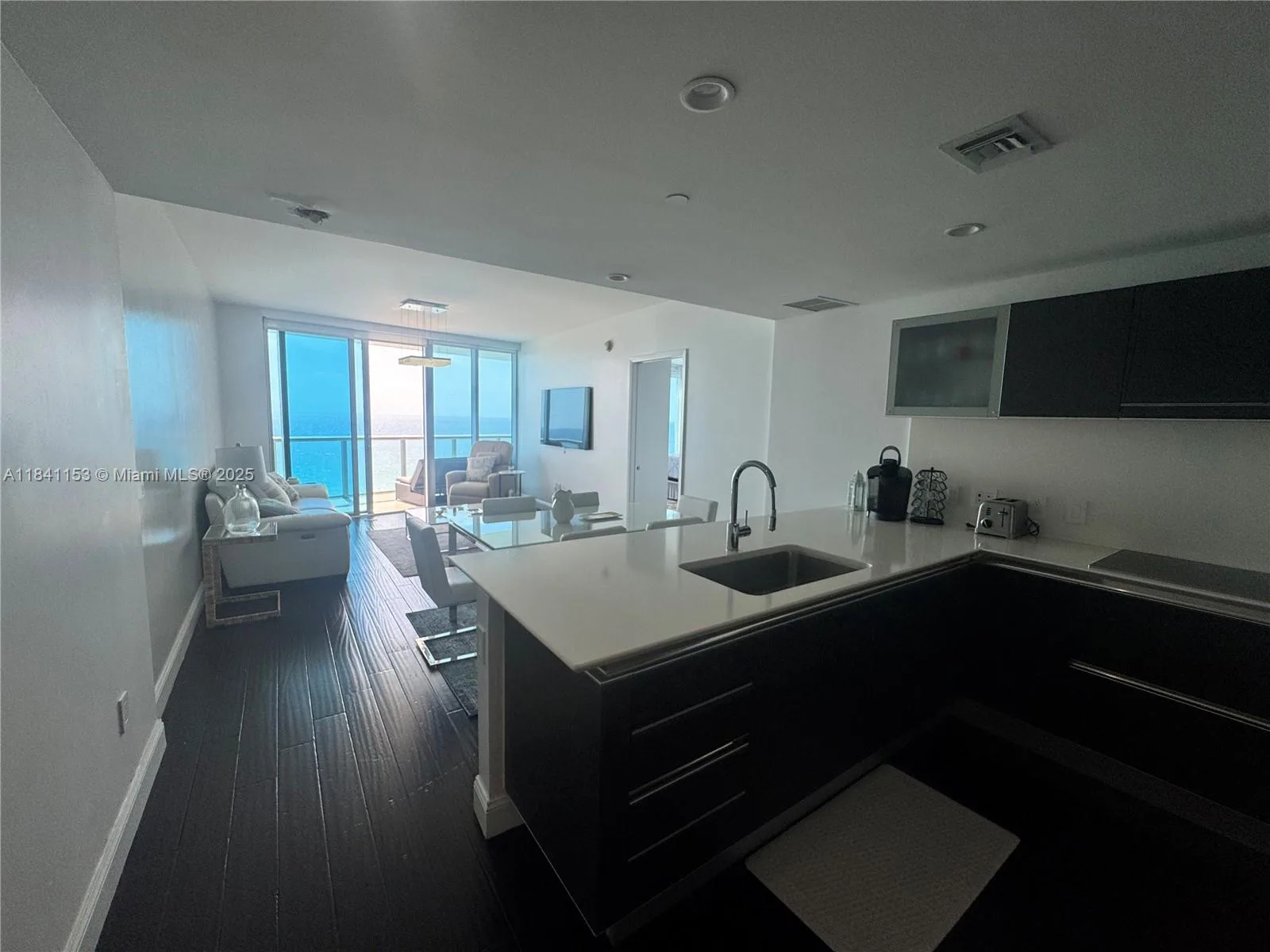 17001 Collins Ave # 1002, Sunny Isles Beach, FL 33160 photo 4