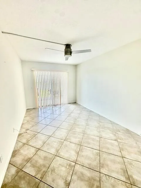 1047 Exeter C, Boca Raton, FL 33434 photo 10