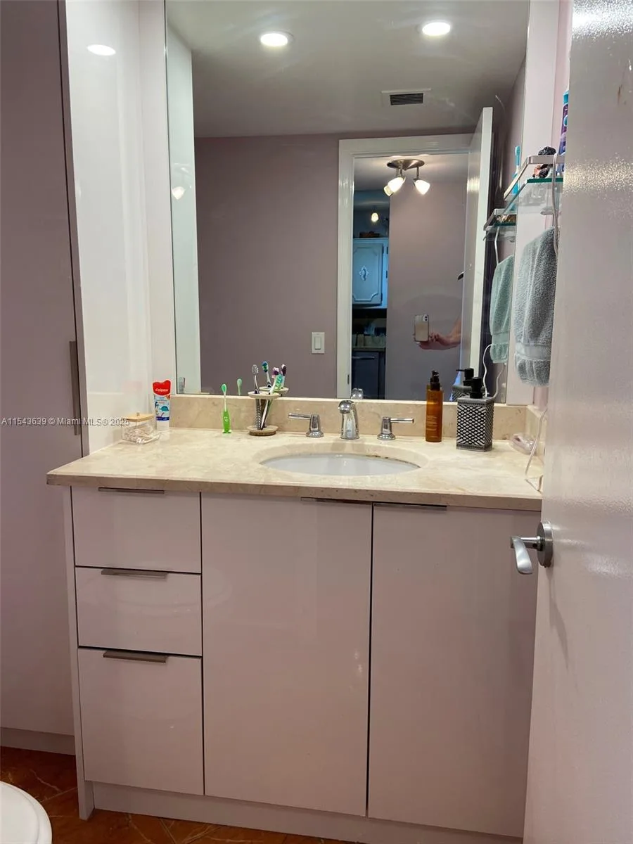 2801 NE 183rd St # 2103W, Aventura, FL 33160 photo 10
