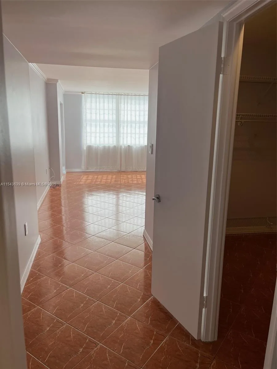 2801 NE 183rd St # 2103W, Aventura, FL 33160 photo 12