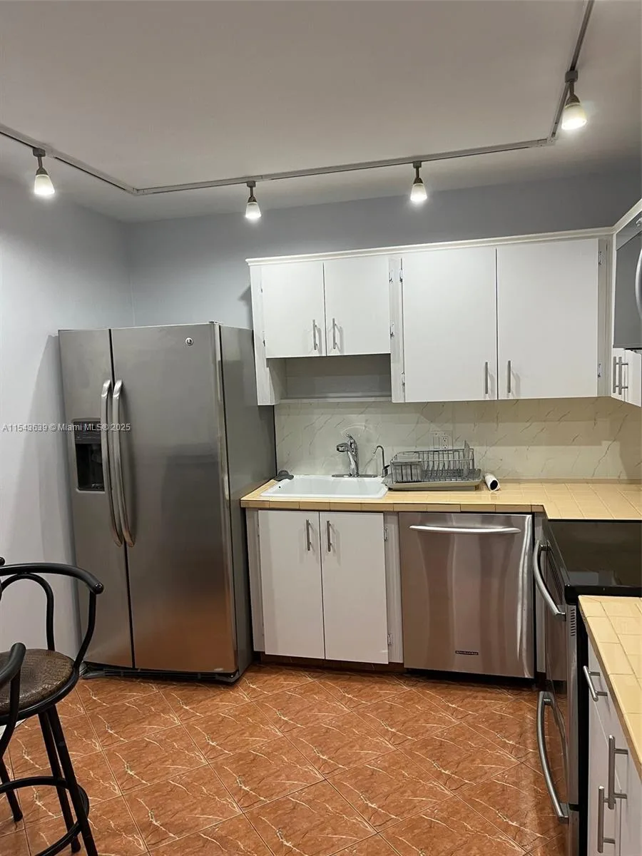 2801 NE 183rd St # 2103W, Aventura, FL 33160 photo 6