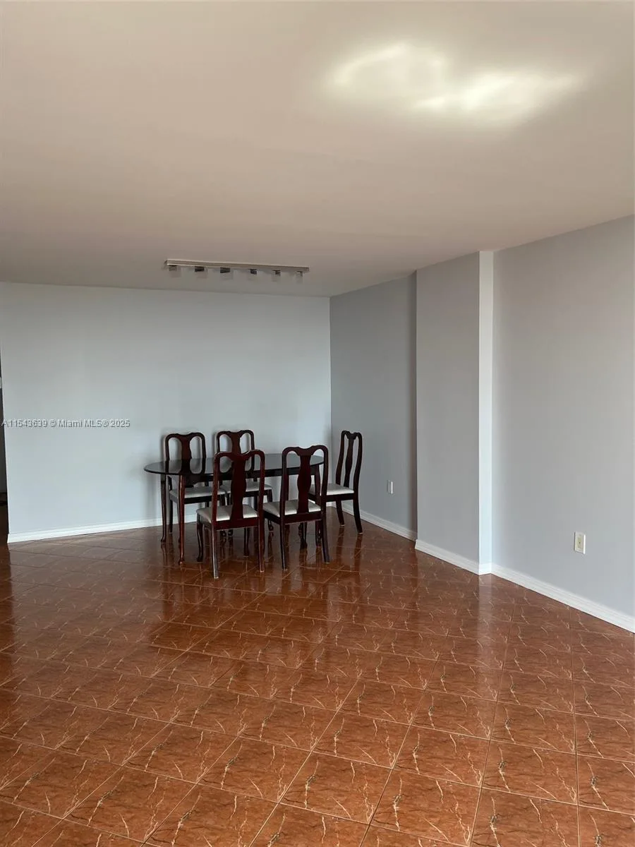 2801 NE 183rd St # 2103W, Aventura, FL 33160 photo 7