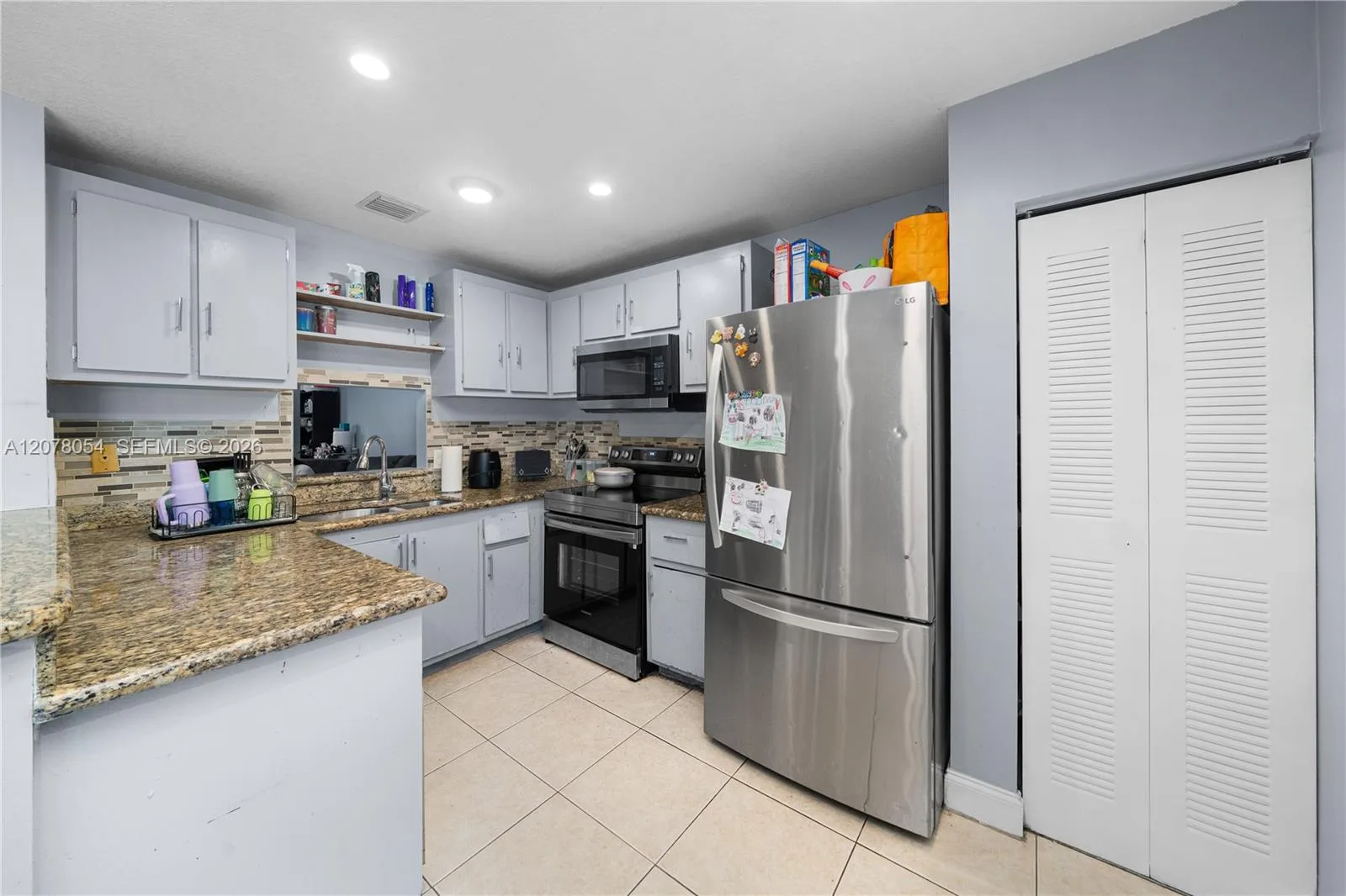 1293 Sussex Dr, North Lauderdale, FL 33068 photo 2