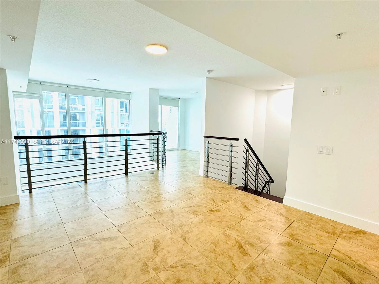41 SE 5th St # 808, Miami, FL 33131