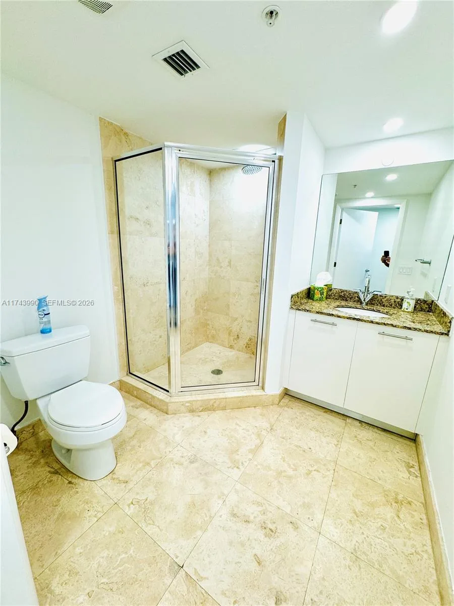 41 SE 5th St # 808, Miami, FL 33131 photo 10