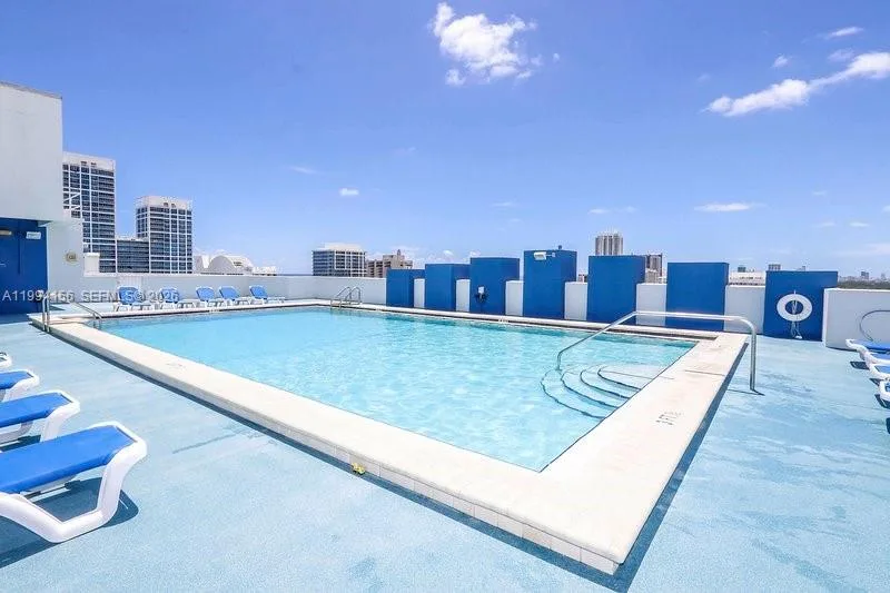 401 69th St # 505, Miami Beach, FL 33141 photo 5