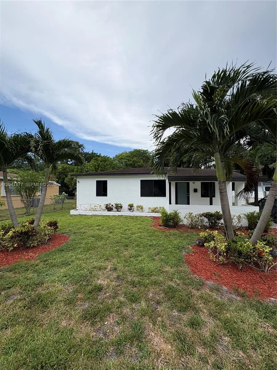 650 NE 137th St # 0, North Miami, FL 33161 photo 3