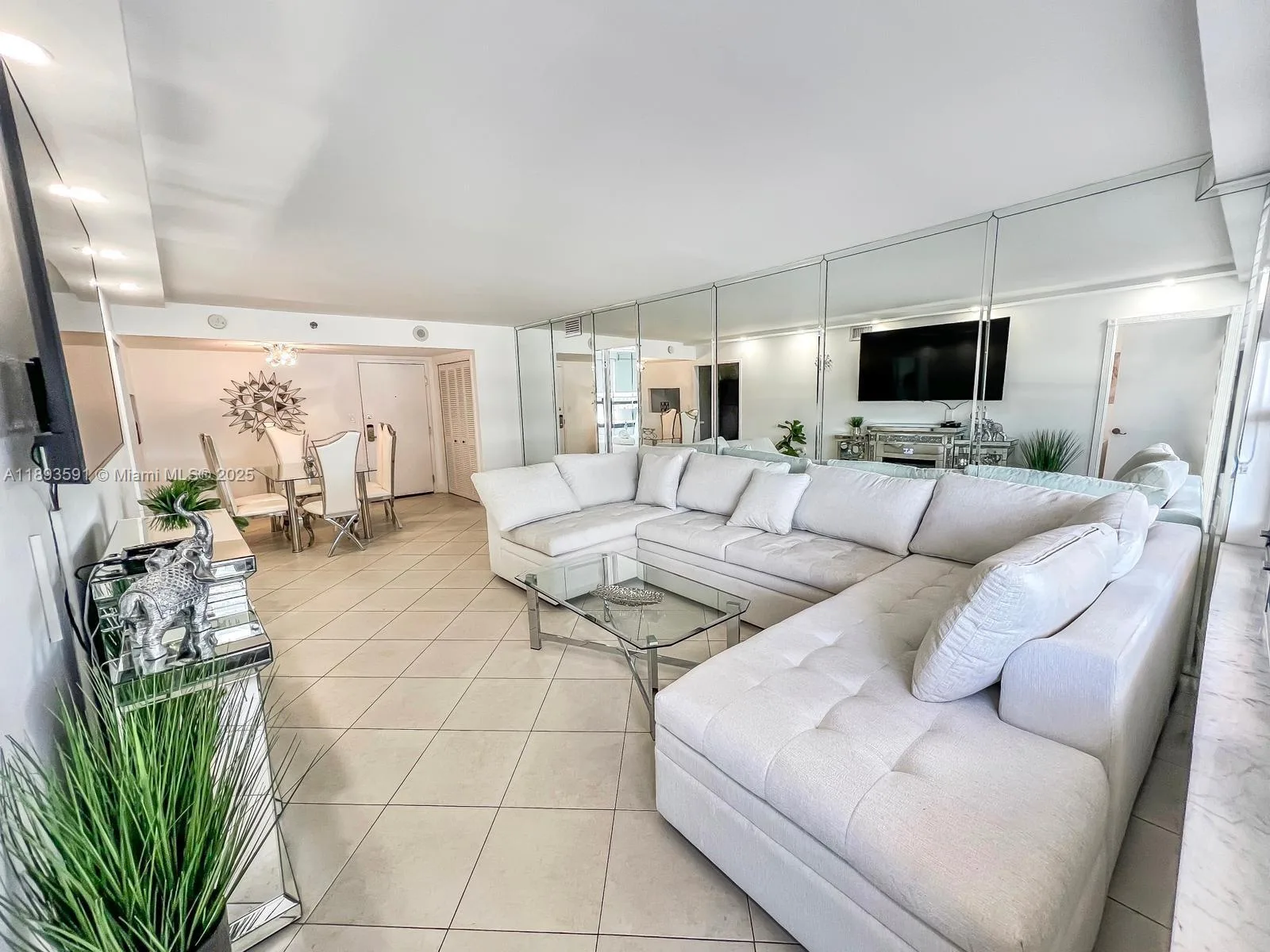 5225 Collins Ave # 517, Miami Beach, FL 33140 photo 4
