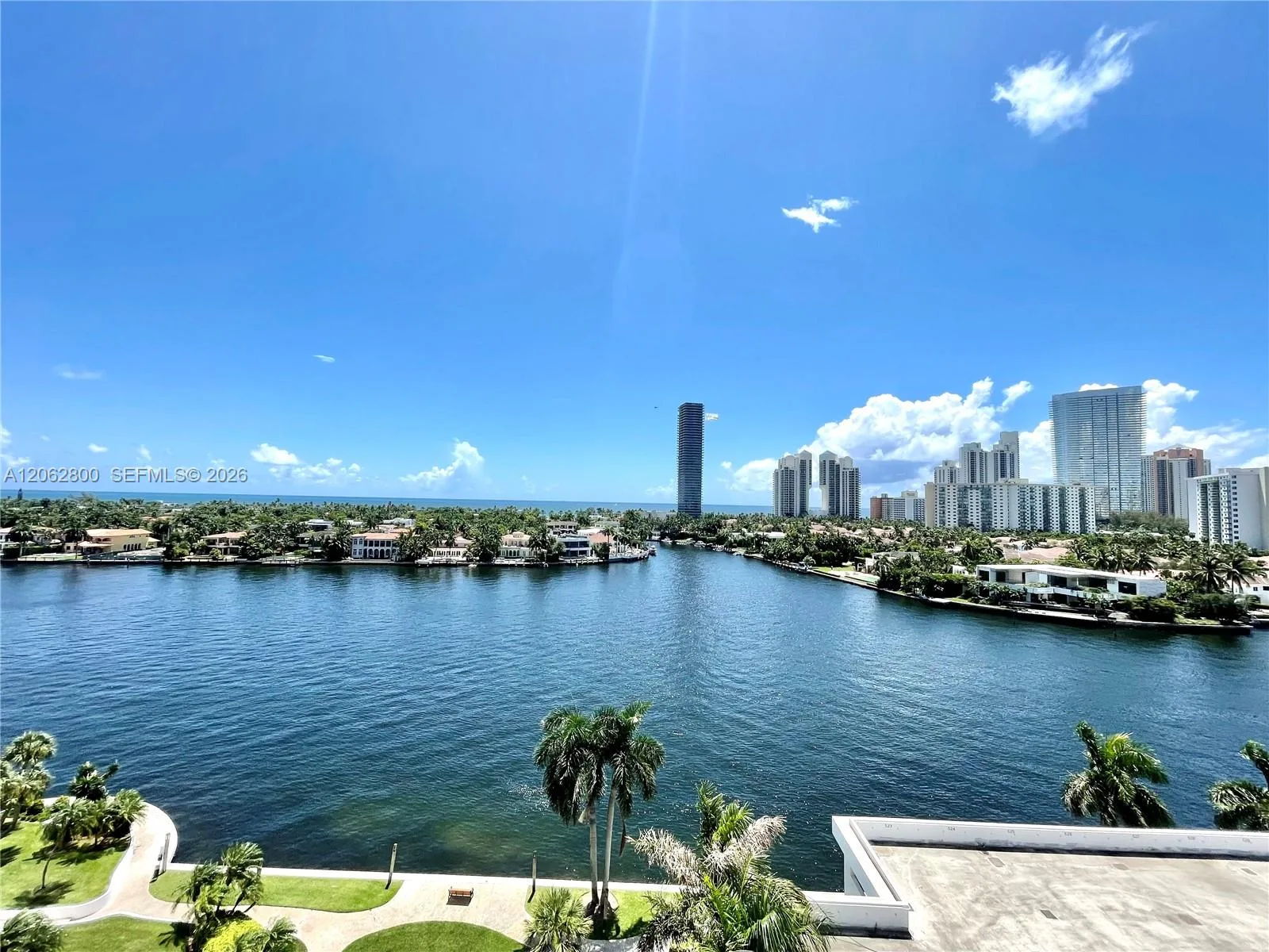 19707 Turnberry Way # 10E, Aventura, FL 33180 photo 2