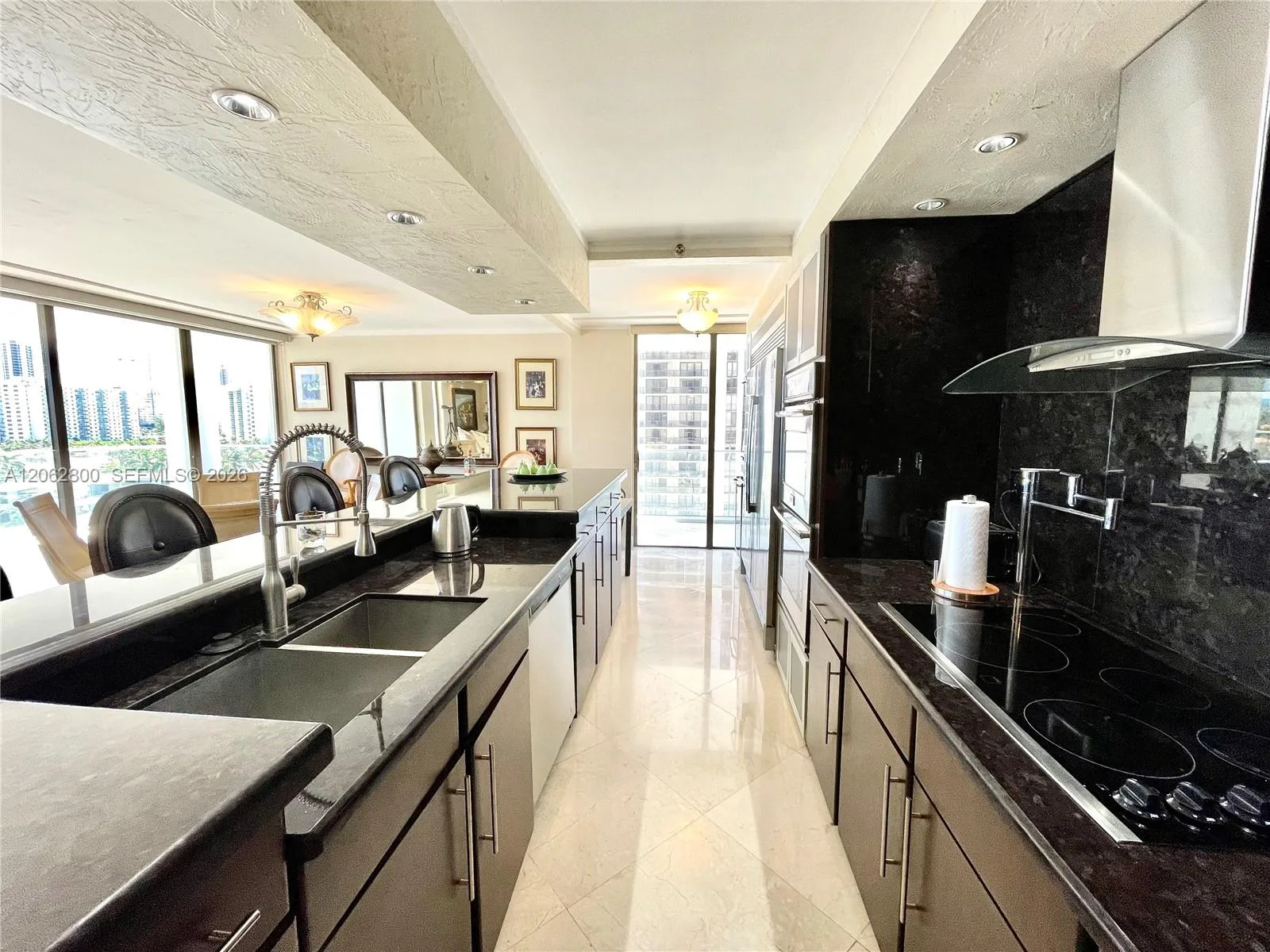 19707 Turnberry Way # 10E, Aventura, FL 33180 photo 5