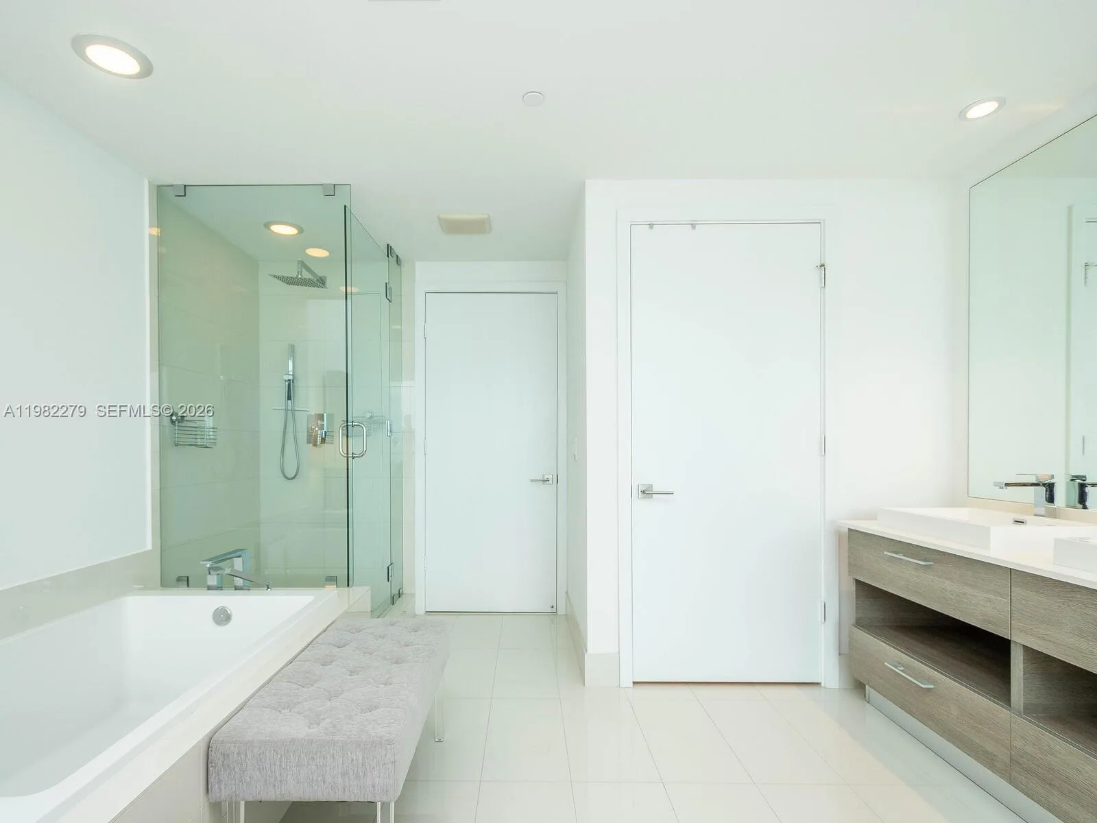 650 NE 32nd St # 904, Miami, FL 33137 photo 8