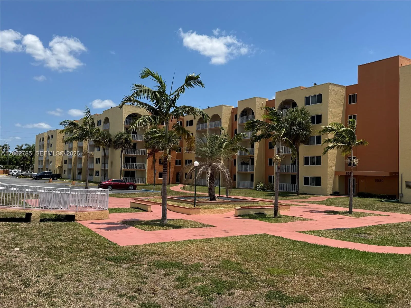 7010 NW 186th St # 5-418, Hialeah, FL 33015 photo 4