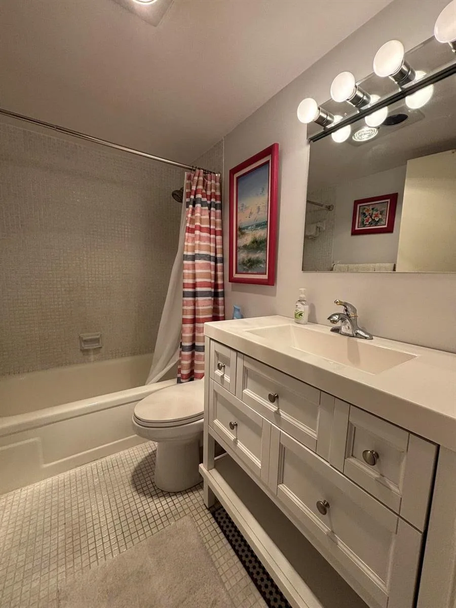 3000 SPRINGDALE Boulevard # 316, Palm Springs, FL 33461 photo 8