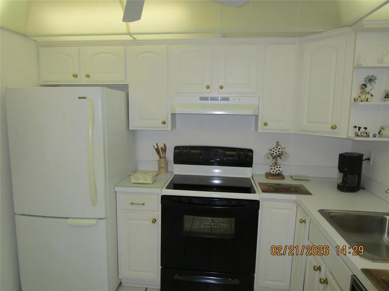 9350 Sunrise Lakes Boulevard # 103, Sunrise, FL 33322 photo 2
