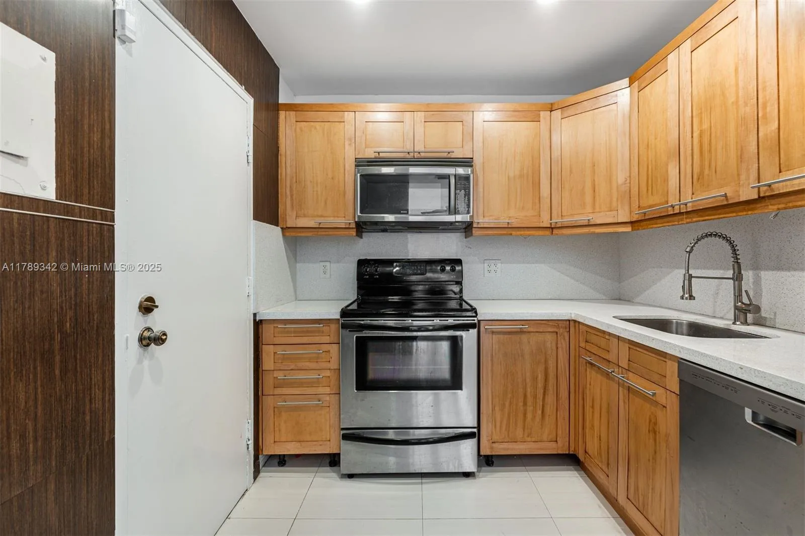 800 West Ave # 720, Miami Beach, FL 33139 photo 10