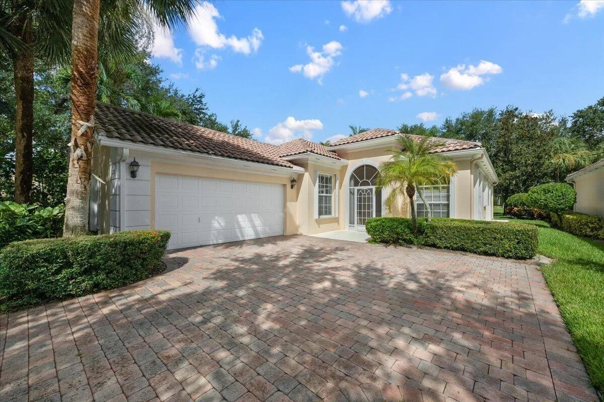 306 Aegean Road, Palm Beach Gardens, FL 33410