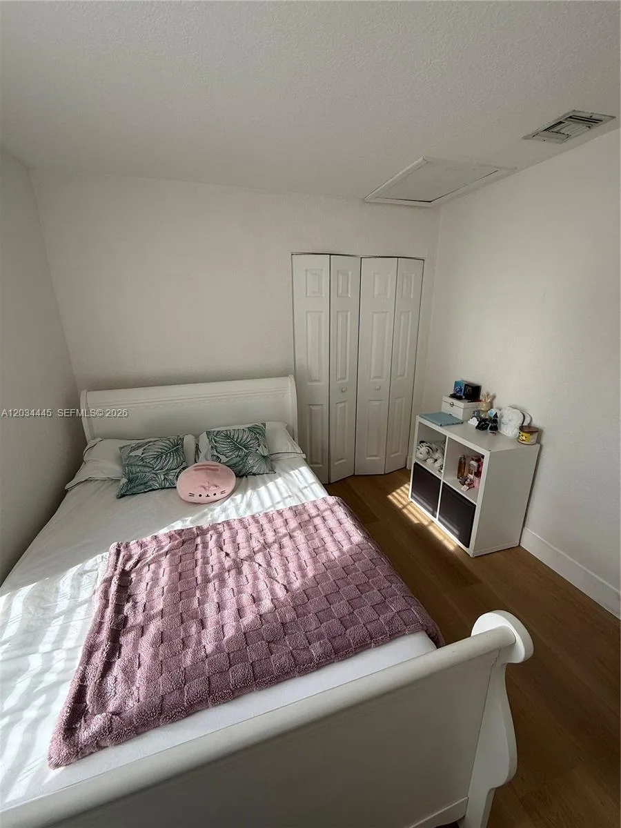 2441 NW 14th St, Fort Lauderdale, FL 33311 photo 9