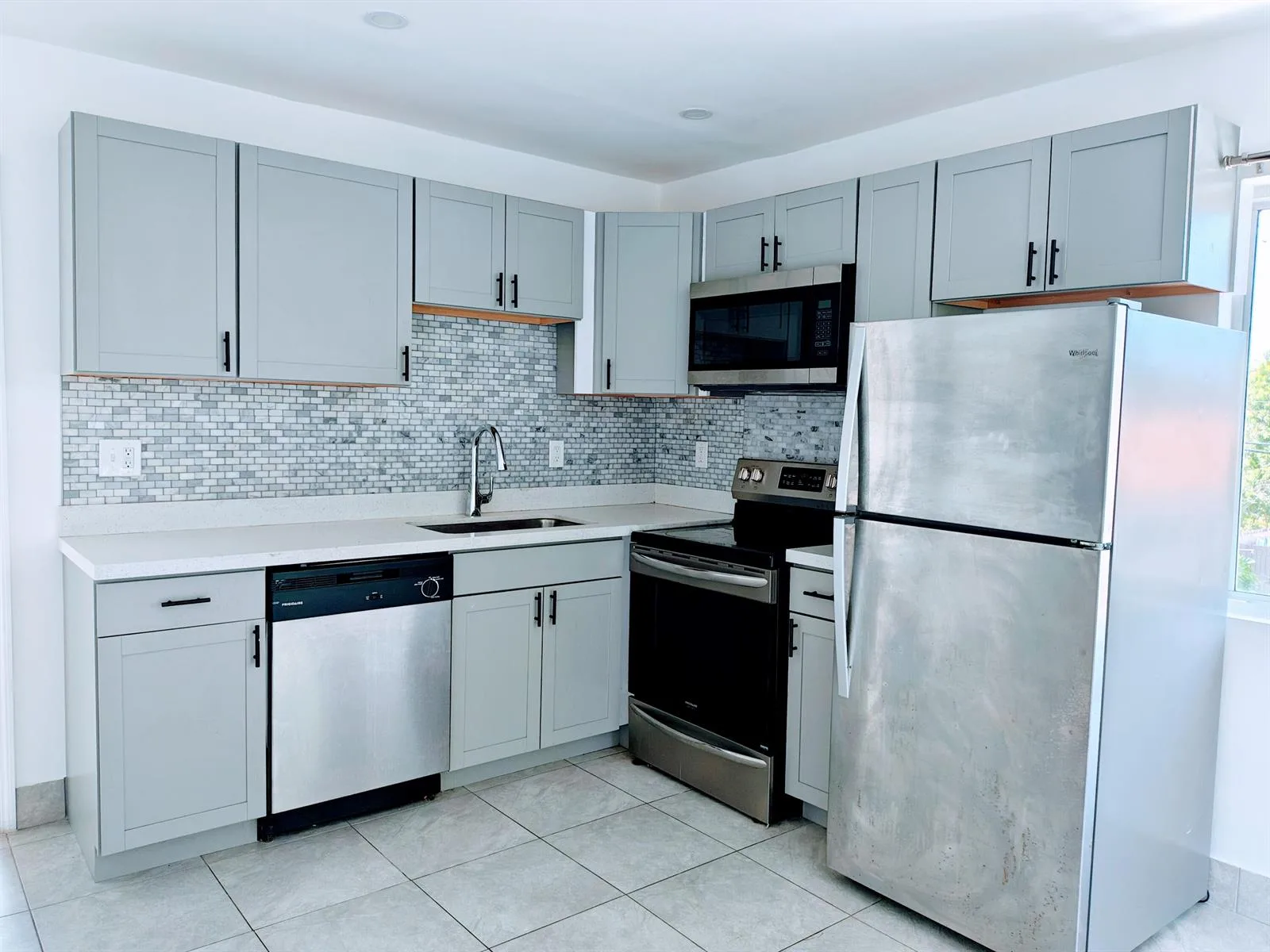 2719 LINCOLN Street # 6, Hollywood, FL 33020