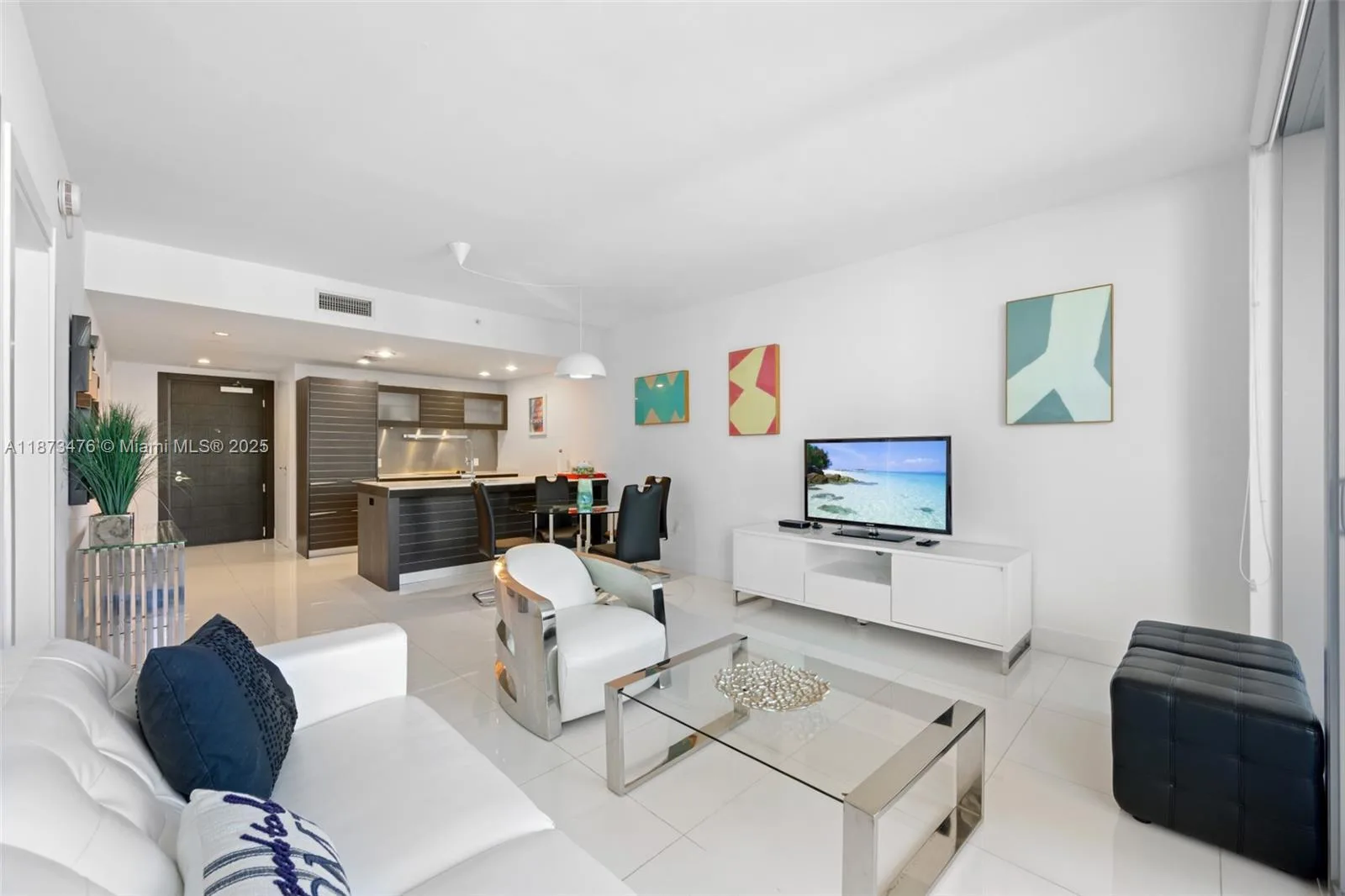 200 Biscayne Boulevard Way # 4311, Miami, FL 33131 photo 2