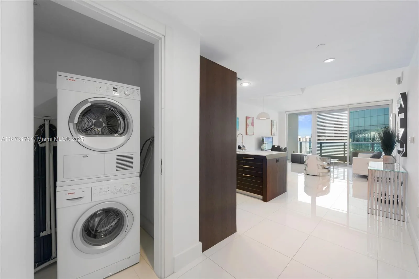 200 Biscayne Boulevard Way # 4311, Miami, FL 33131 photo 5
