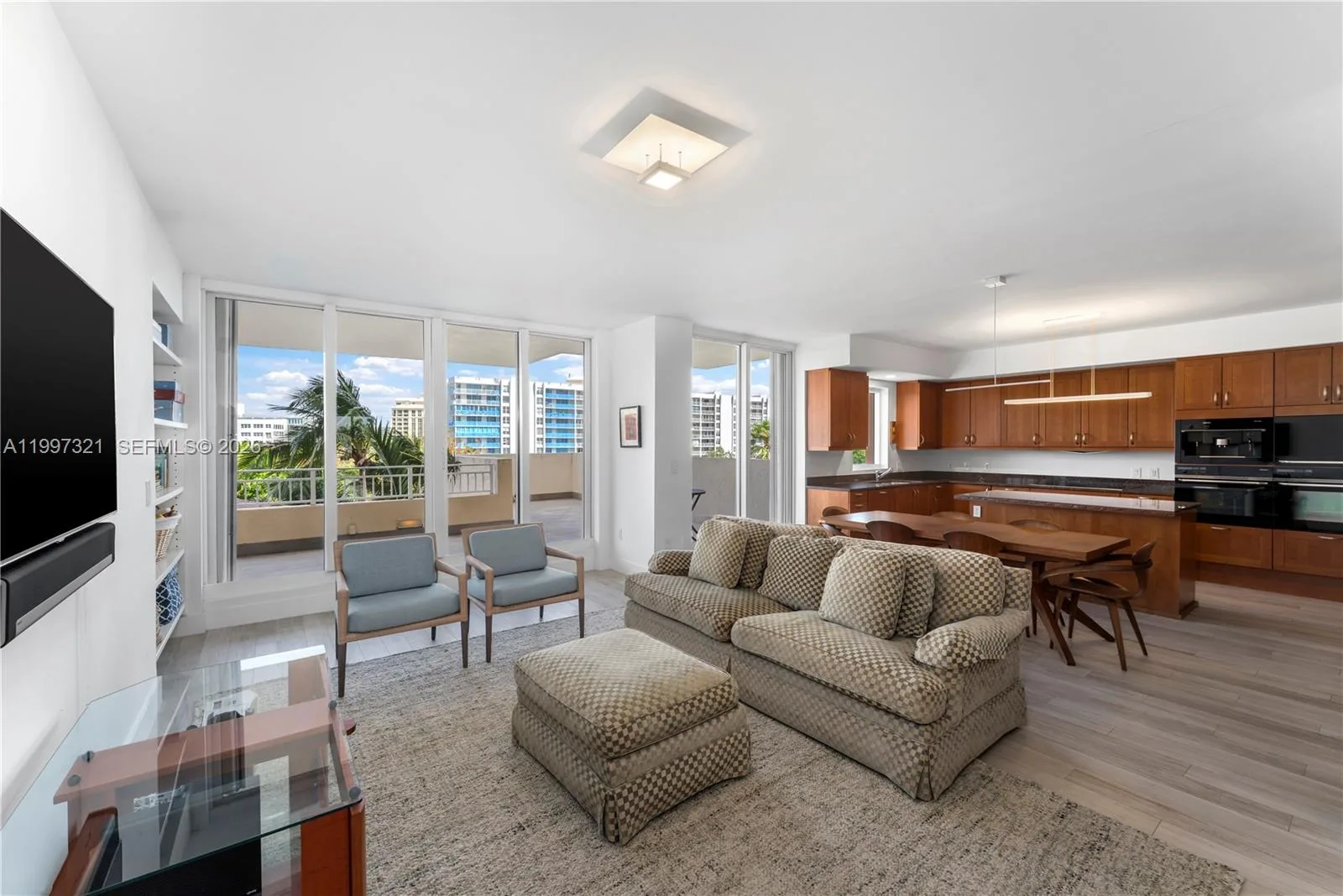 791 Crandon Blvd # 405, Key Biscayne, FL 33149 photo 5