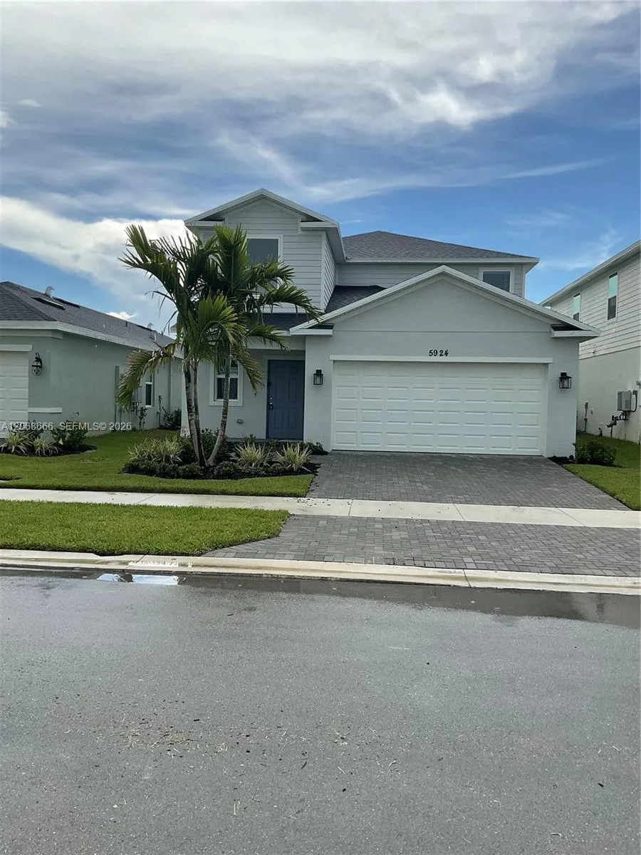 5924 NW Fairfox Way, Port St. Lucie, FL 34987 photo 2
