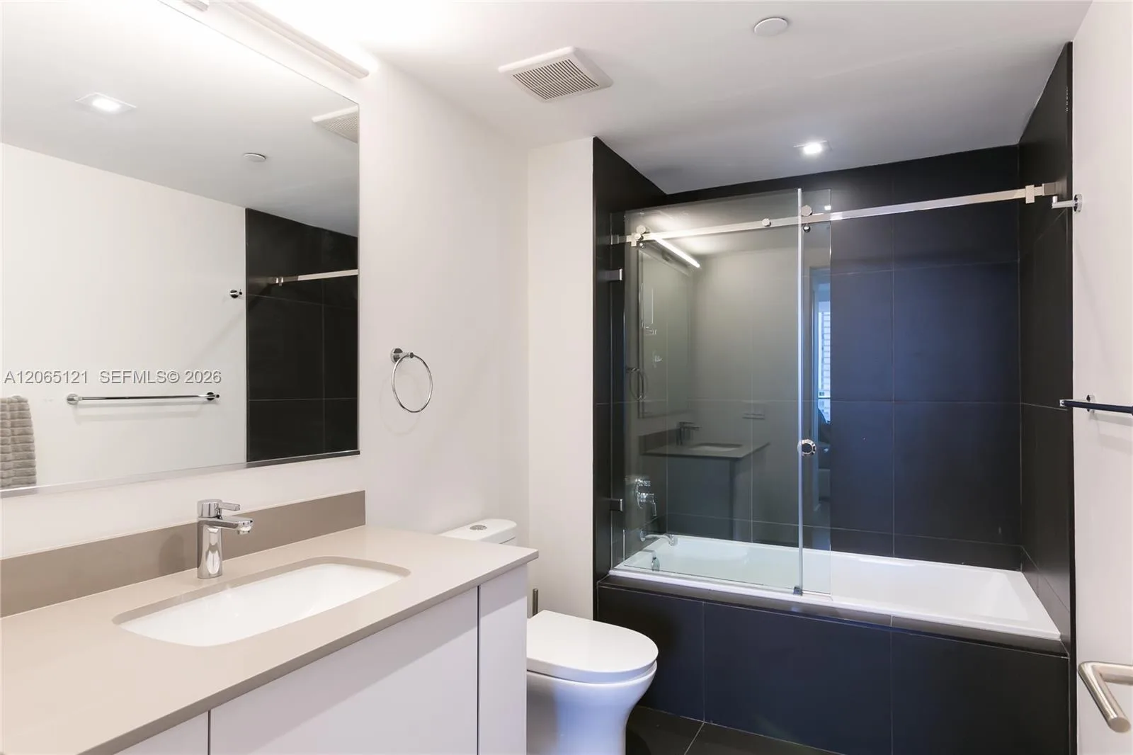 1600 NE 1st AVE # 1009, Miami, FL 33132 photo 7