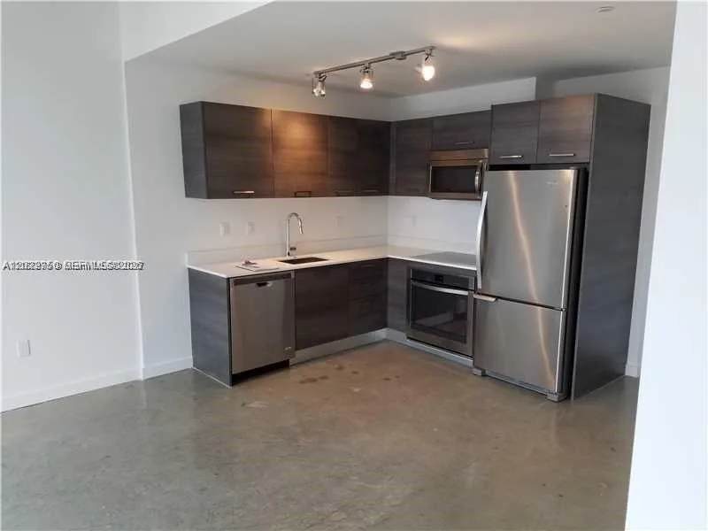 151 SE 1st St # 3207, Miami, FL 33131 photo 2