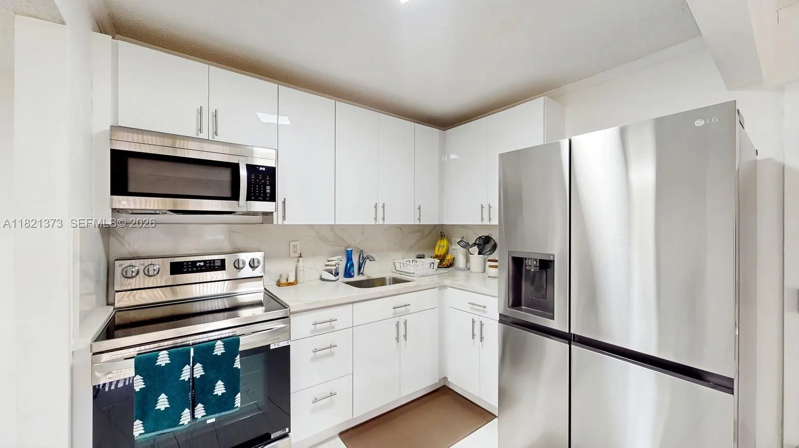 7180 NW 179th St # 105, Hialeah, FL 33015