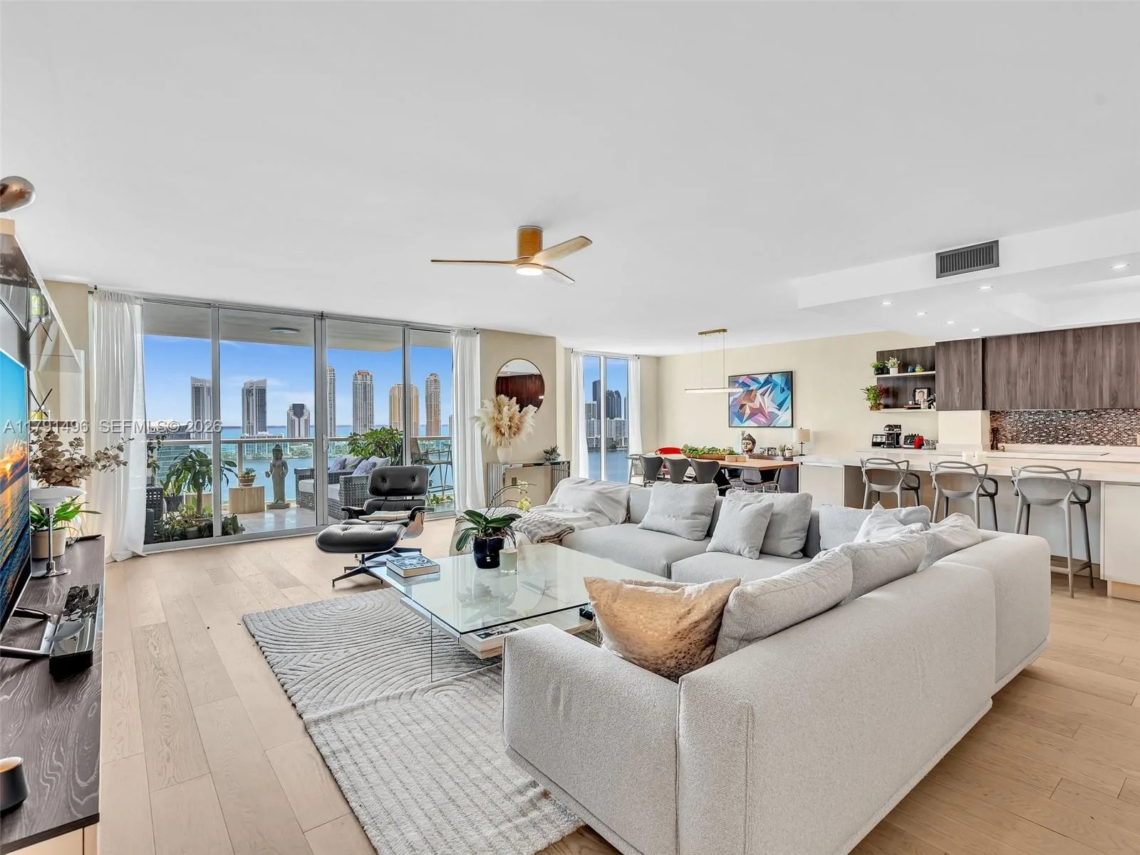 3201 NE 183rd St # 2102, Aventura, FL 33160