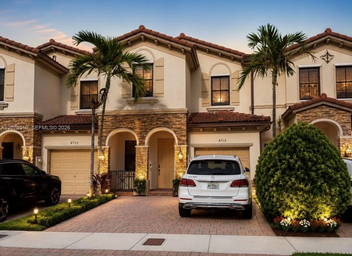 8715 NW 98th Ave # 8715, Doral, FL 33178
