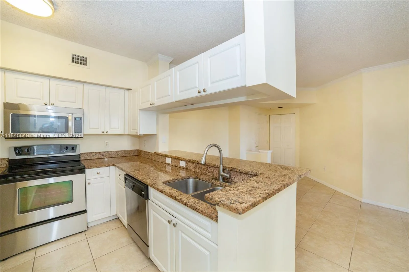 17150 N Bay Rd # 2110, Sunny Isles Beach, FL 33160 photo 4