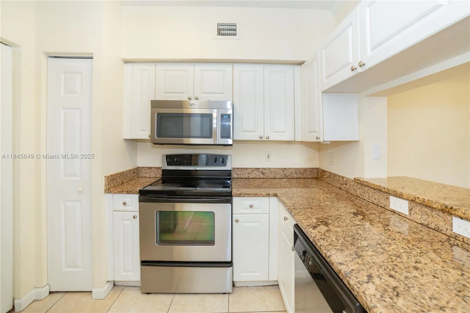 17150 N Bay Rd # 2110, Sunny Isles Beach, FL 33160 photo 5
