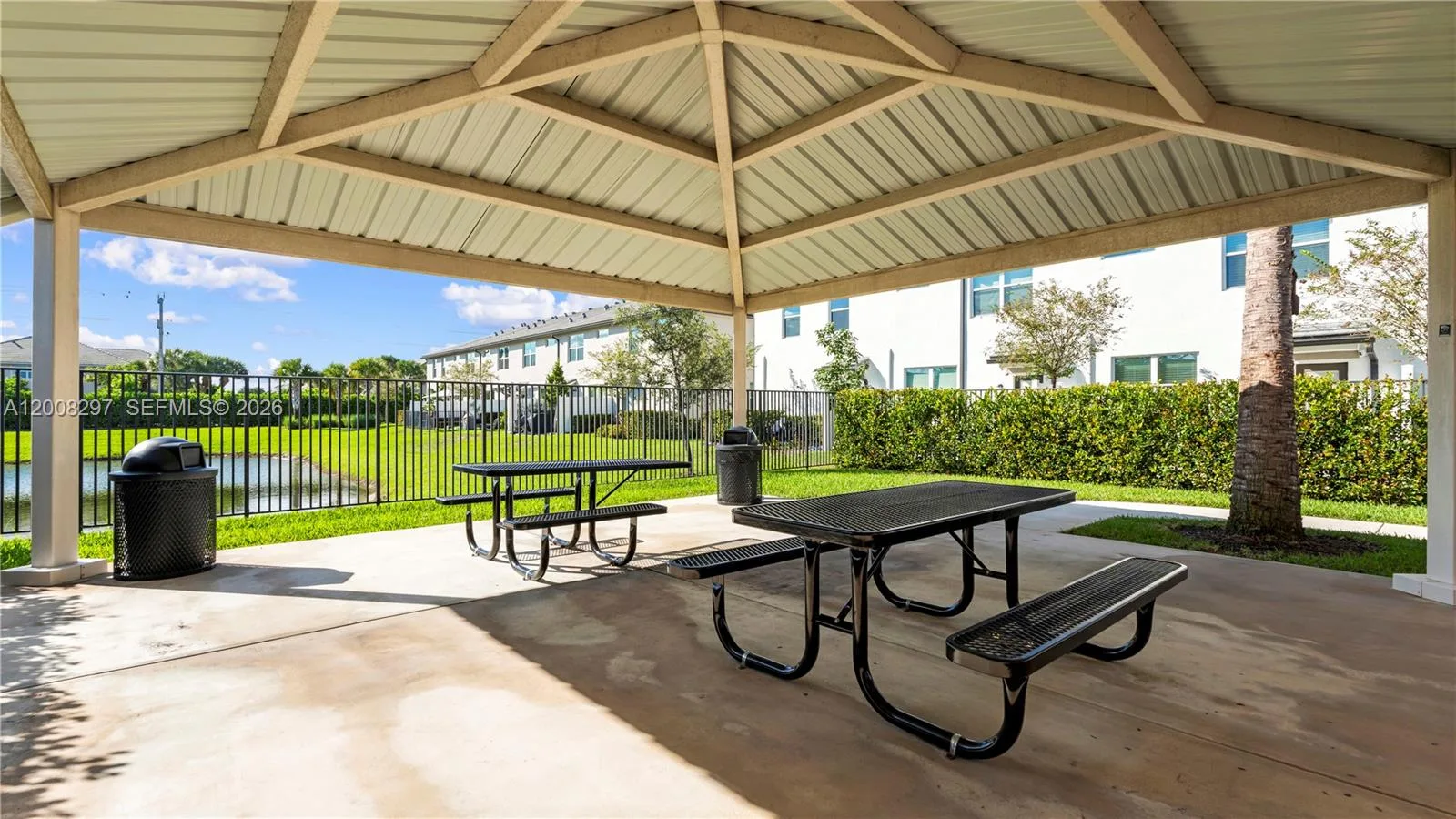 2913 Olivia Ave, Lauderdale Lakes, FL 33311 photo 6