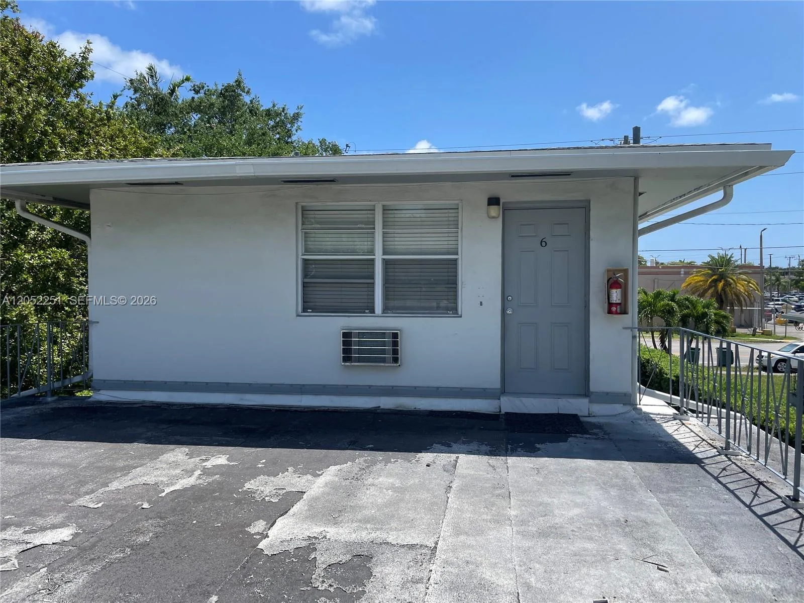 11890 NE 16th Ave # 6, Miami, FL 33161 photo 12