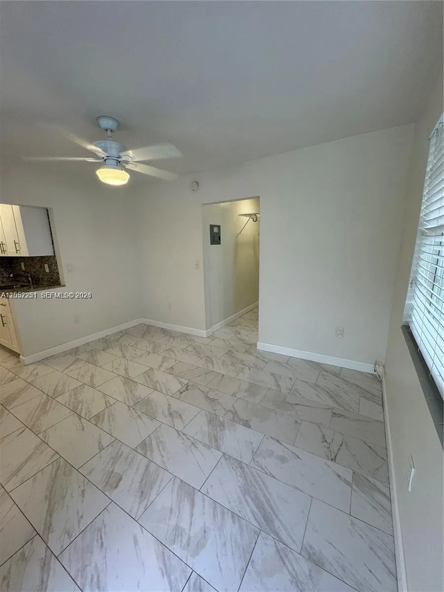 11890 NE 16th Ave # 6, Miami, FL 33161 — zdjęcie 2