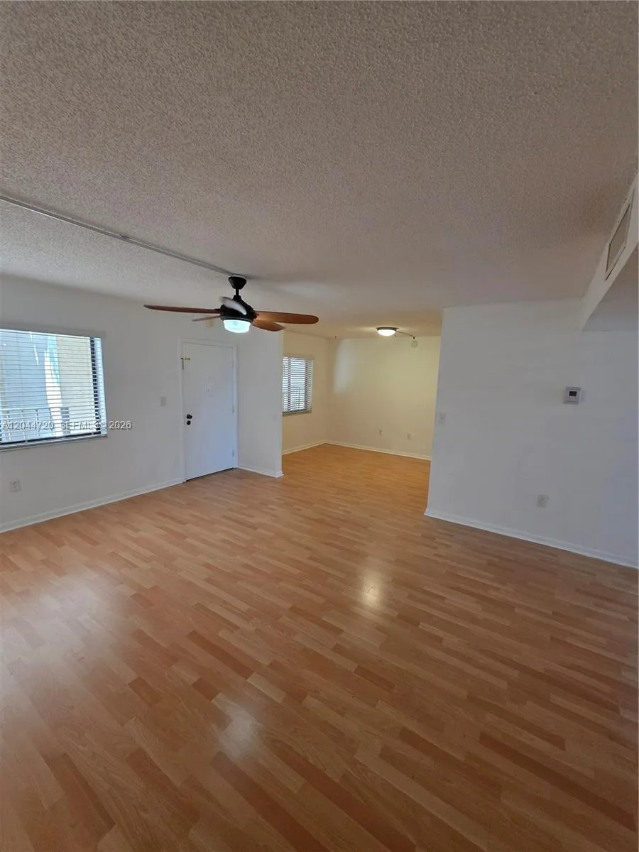 8065 SW 107th Ave # 214, Miami, FL 33173 photo 3