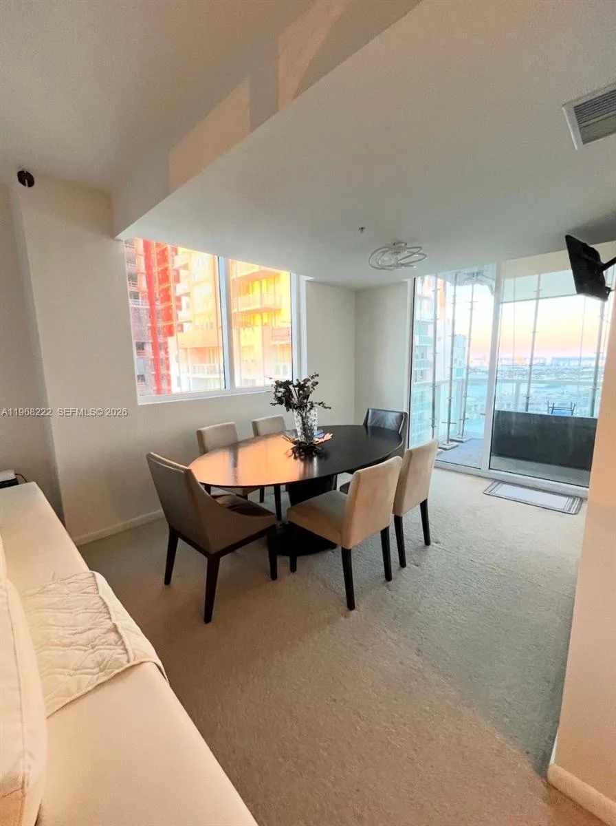 253 NE 2nd St # 3903, Miami, FL 33132 photo 11