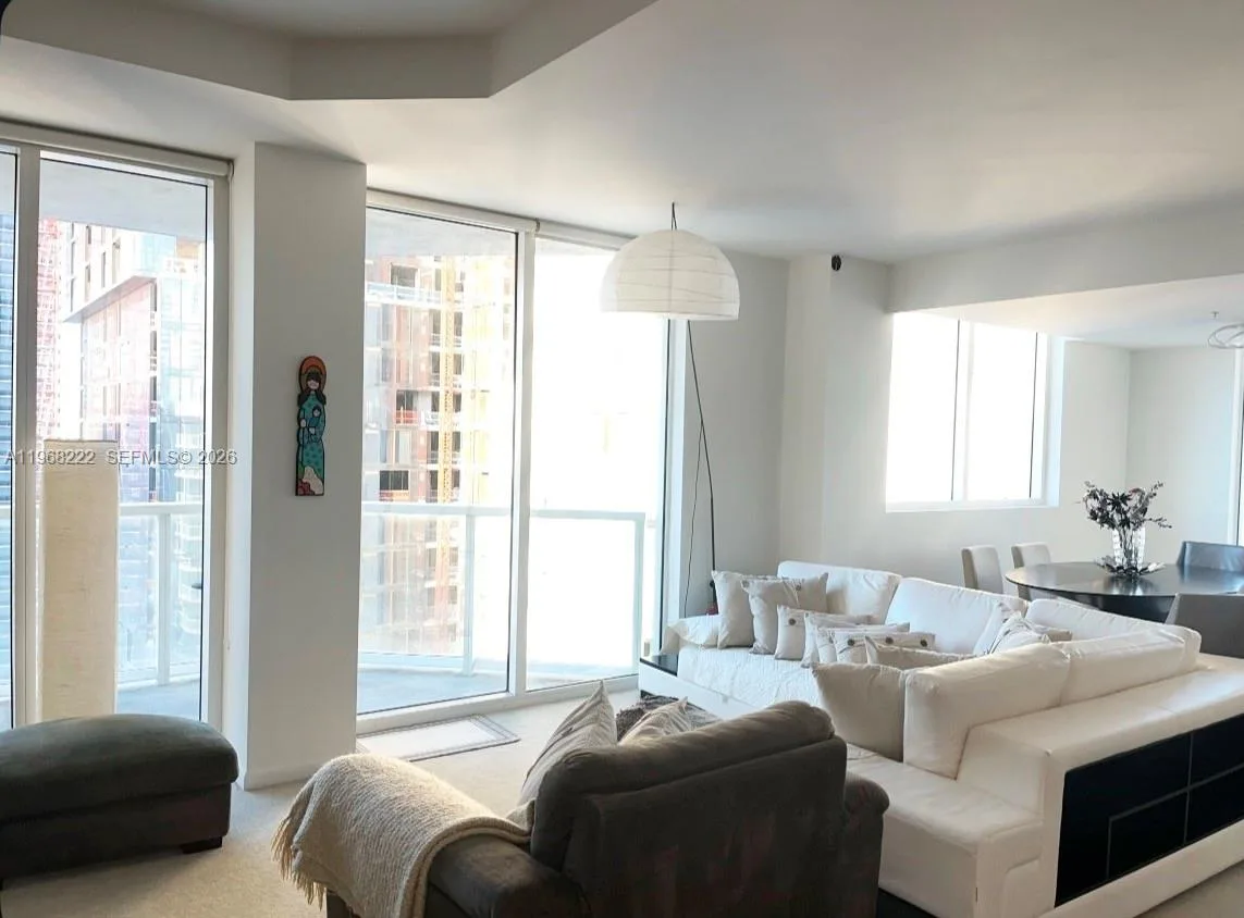 253 NE 2nd St # 3903, Miami, FL 33132 photo 4